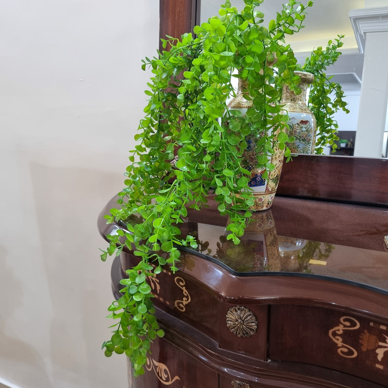 گل مصنوعی آویز شمشاد، 5 شاخه، ابعاد 2×22×74 سانتی‌متر، وزن 100 گرم