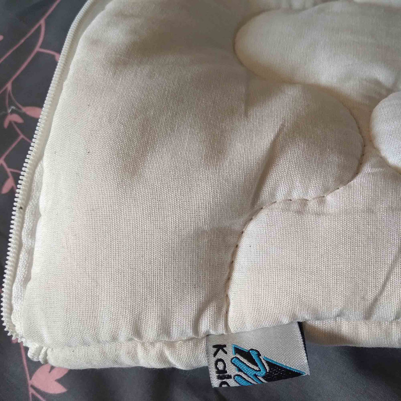 بالش مدل 2 لایه پشم دوزی شده