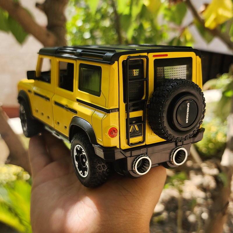 ماکت ماشین ناب سل مدل فلزی درب بازشو LAND ROVER PAJAN طرح دودزا