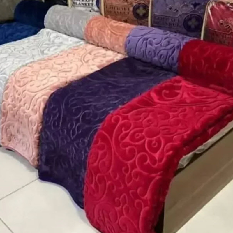 پتوی گلبافت مدل برتر گل برجسته سایز 240x220 سانتی متر
