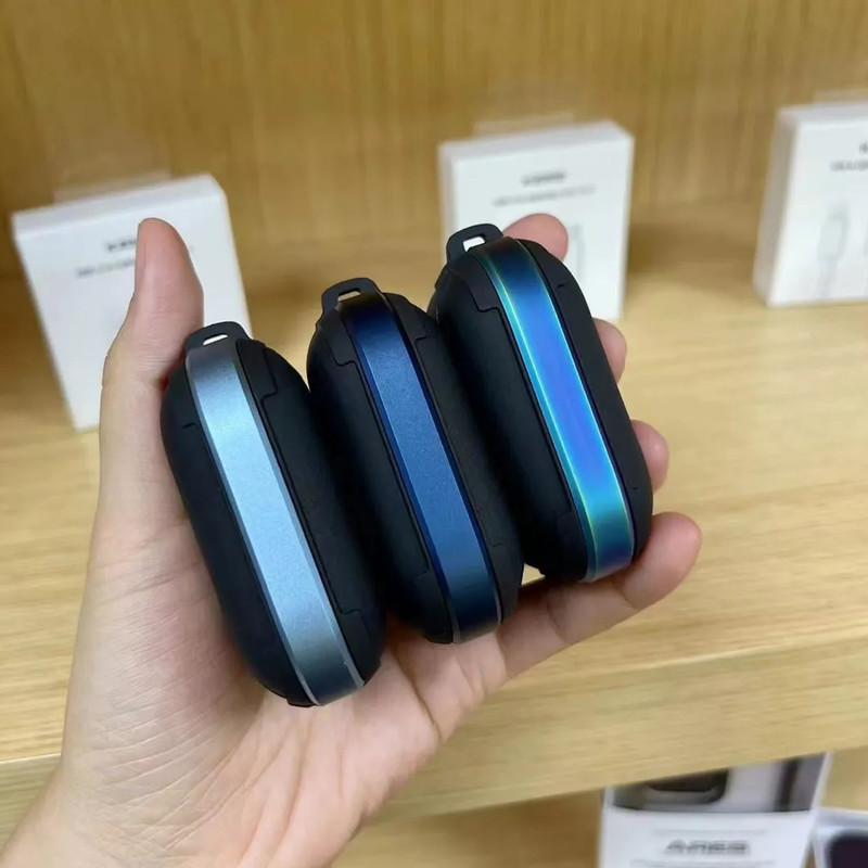 کاور کی-زد دوو مدل CrashGuard مناسب برای کیس اپل AirPods Pro 2