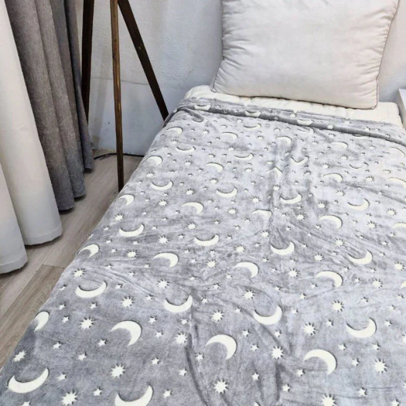پتو مسافرتی 1 نفر مدل ماه و ستاره آسمانی سایز 150x220 سانتی‌متر