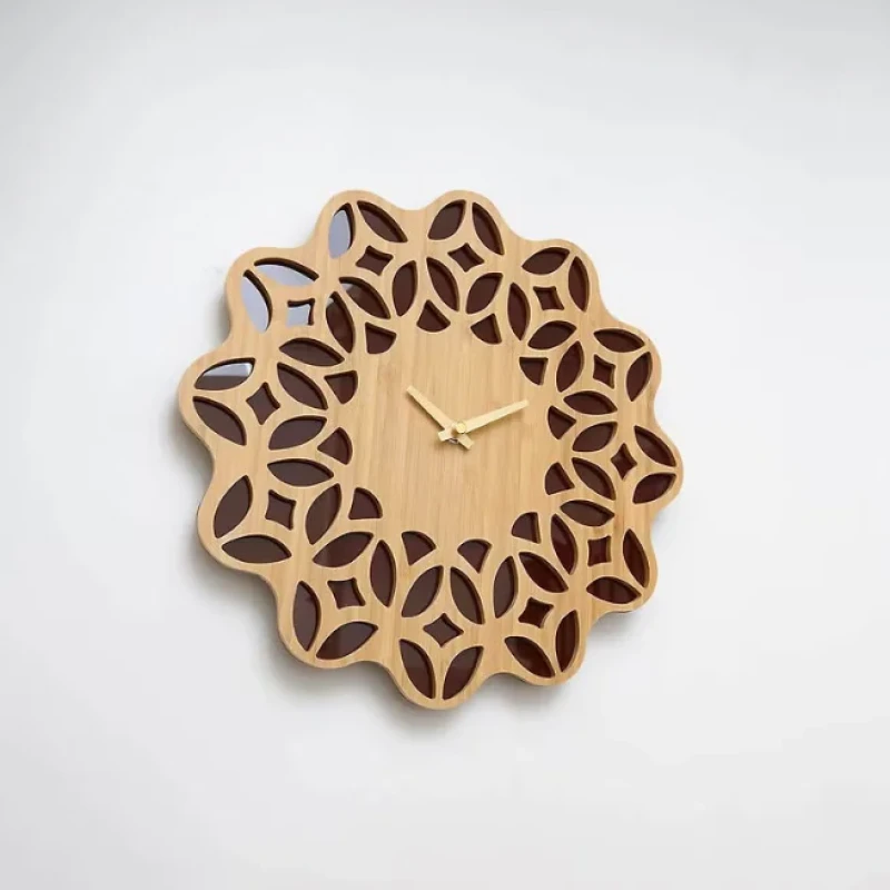 ساعت دیواری مدل چوبی سنتی کد C28