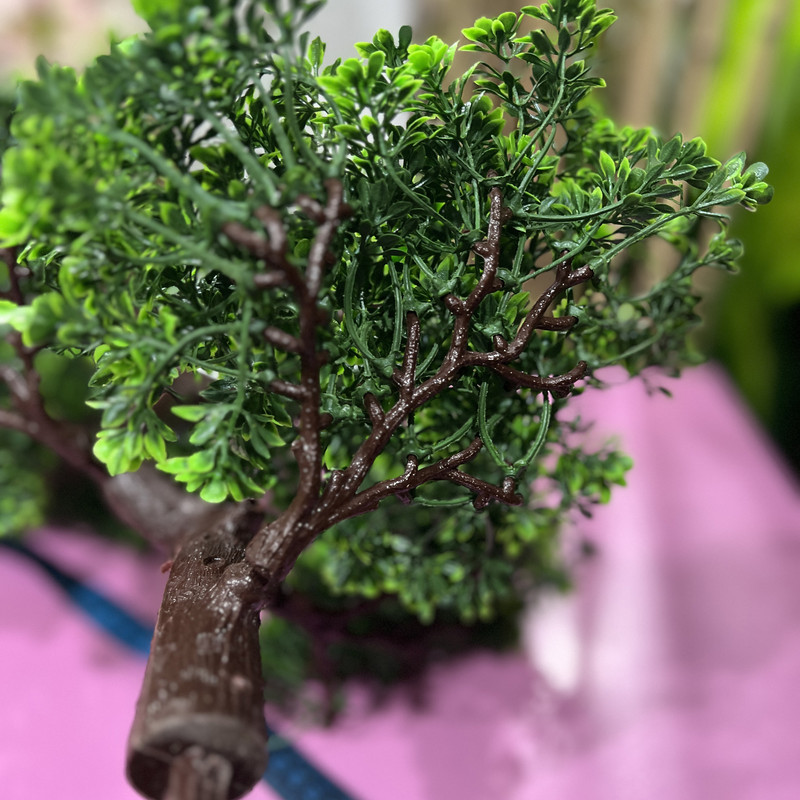 گل مصنوعی طرح بونسای با ابعاد 10×10×45 سانتی‌متر و وزن 100 گرم