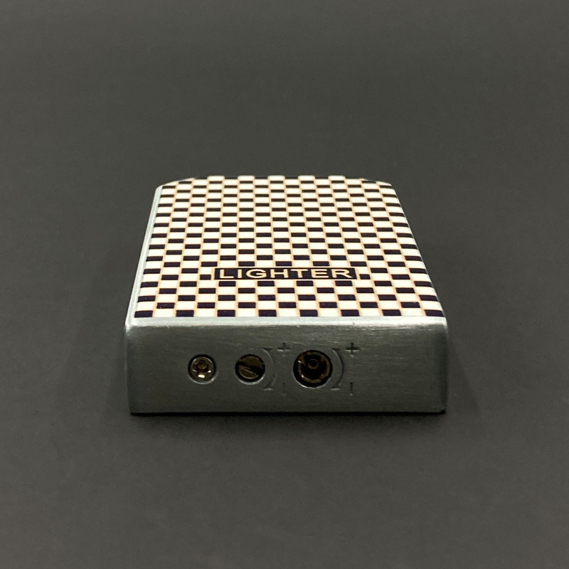 فندک مدل دو حالته طرح شطرنجی کد DKD-1441