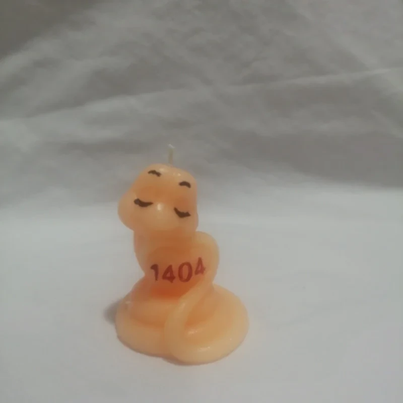 شمع دست ساز مدل مار 1404