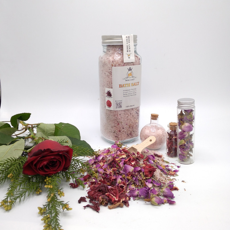 نمک حمام رز گلد مدل ROSE & TEA وزن 1000 گرم