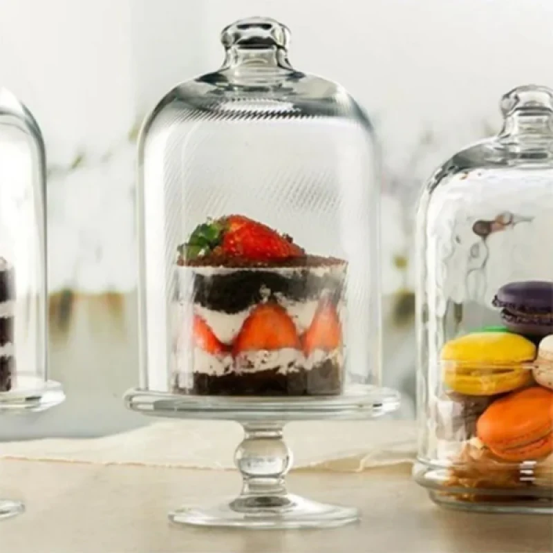 ظرف سرو پایه‌دار و در‌دار شیشه‌ای مدل Midi Patisserie 96698، مناسب سرو کاپ کیک و ماکارون، قطر سینی 12.5 سانتی‌متر