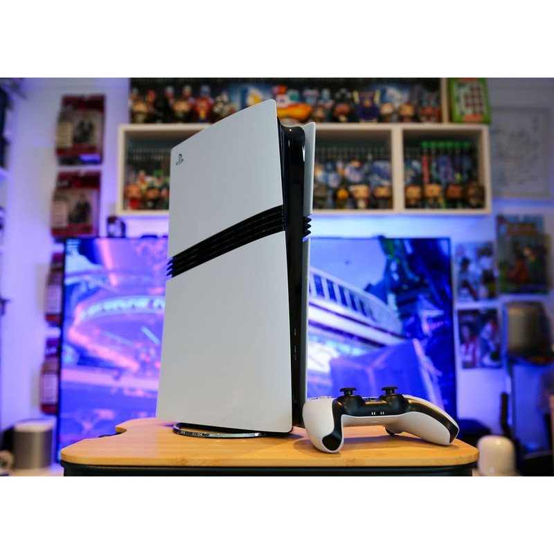 کنسول بازی سونی مدل PlayStation 5 Pro ریجن اروپا نسخه دیجیتال ظرفیت 2 ترابایت به همراه دسته اضافه