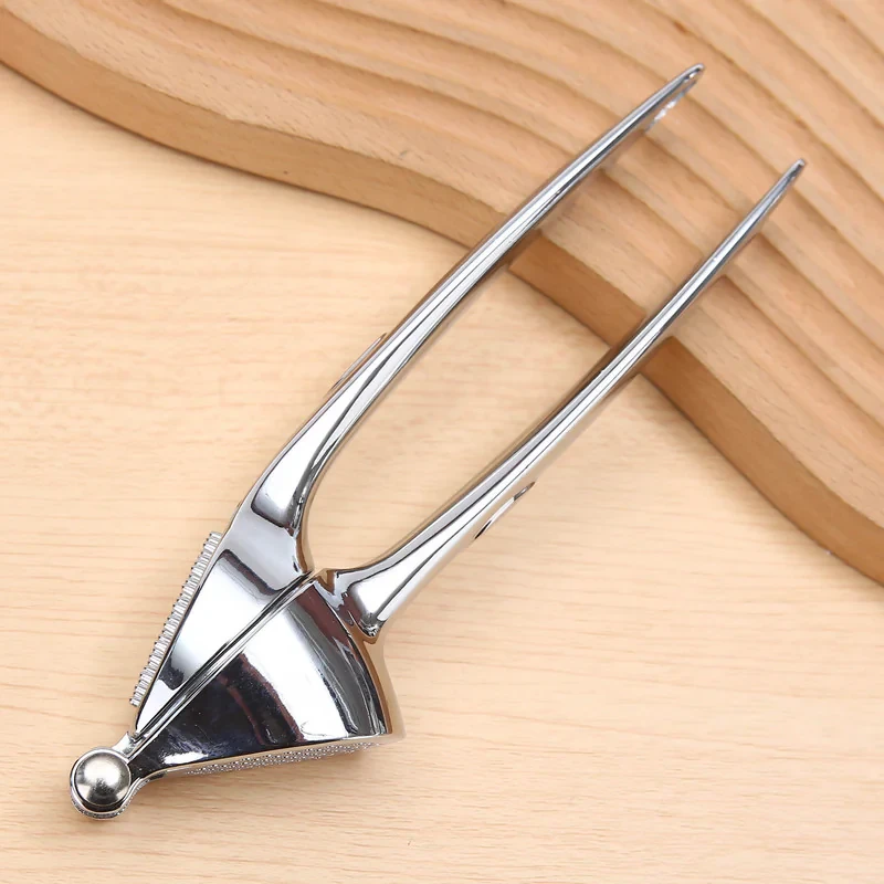 سیر له‌ کن جی فی نی مدل F-11