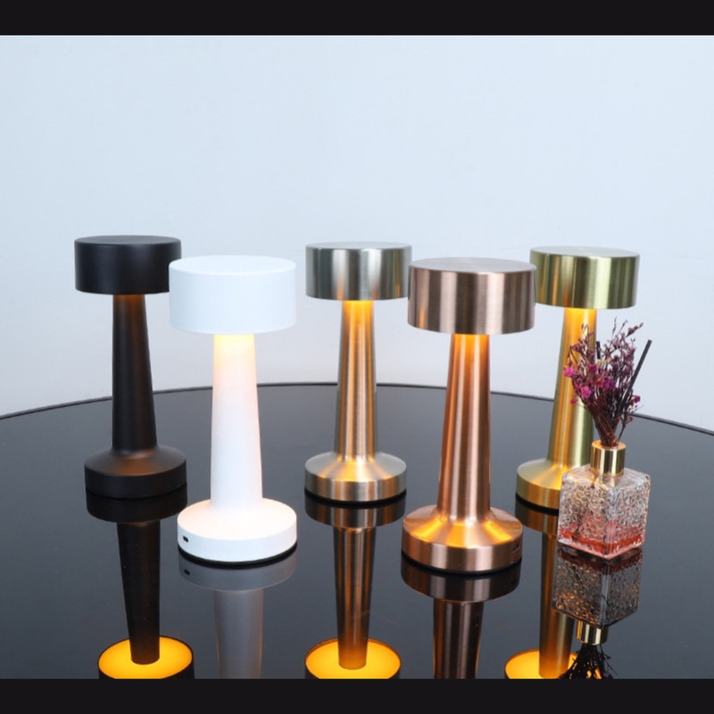 آباژور رومیزی مدل LEDdesk