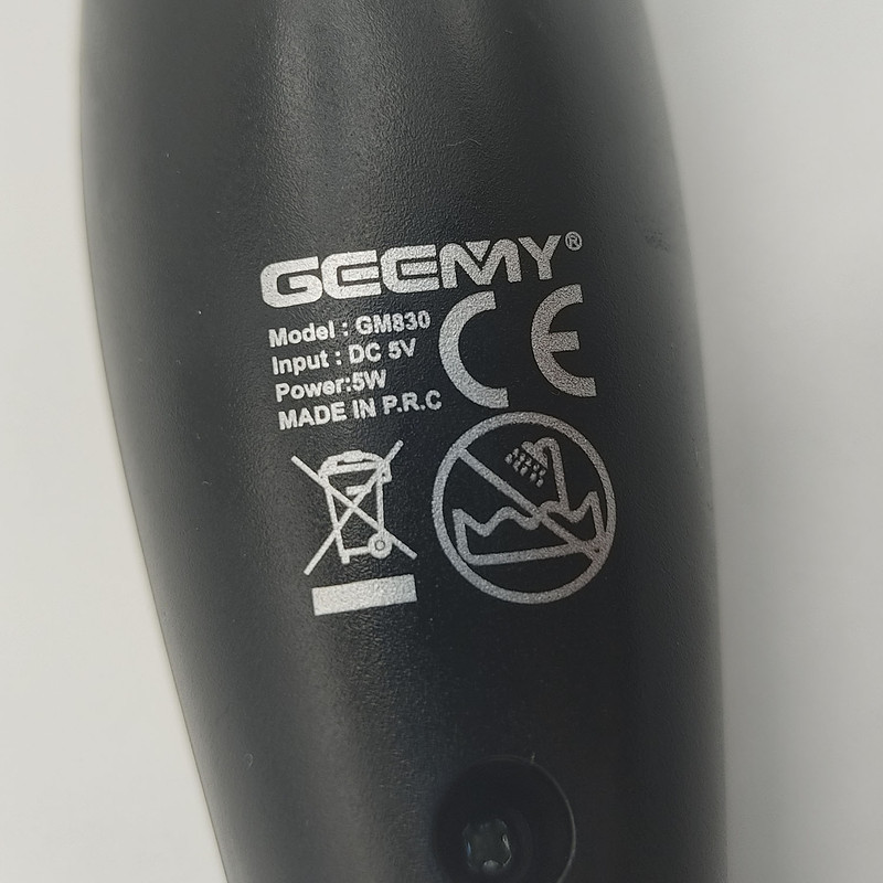 ماشین اصلاح موی صورت جیمی مدل GM830 با تیغه استیل ضد زنگ، برش مستقیم، قابلیت تنظیم سرعت، همراه 7 شانه اصلاح از 0.2 تا 9 میلی‌متر و منبع تغذیه برق با سیم