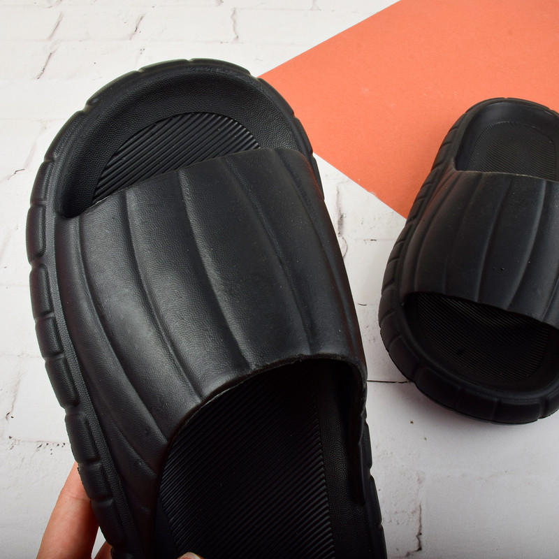 دمپایی زنانه شهپر مدل پریا نرمینه BK.4070