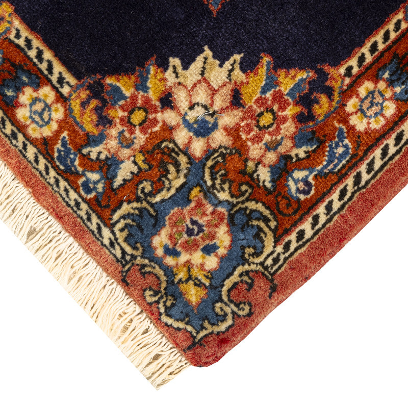 فرش دستبافت ربع متری طرح ساروق کد 45P633 زمینه سرمه ای