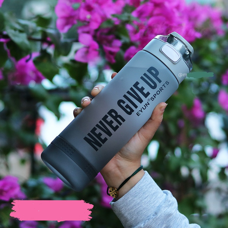قمقمه مدل never give up گنجایش 1 لیتر