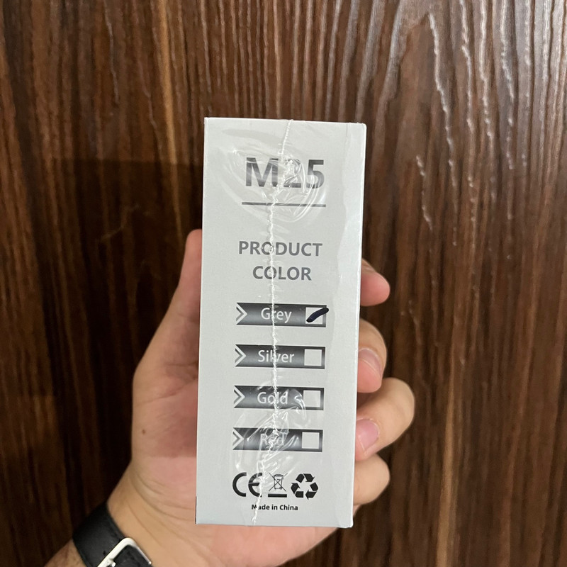 هدفون بلوتوثی دامیکس مدل M25 ENC بدون قابلیت نویز کنسلینگ، درگاه شارژ USB Type-C، دارای میکروفون داخلی، قابلیت استفاده به عنوان پاوربانک، دارای لامپ RGB، نمایشگر LED، دارای صفحه نمایش روی محفظه شارژ، مقاوم در برابر آب