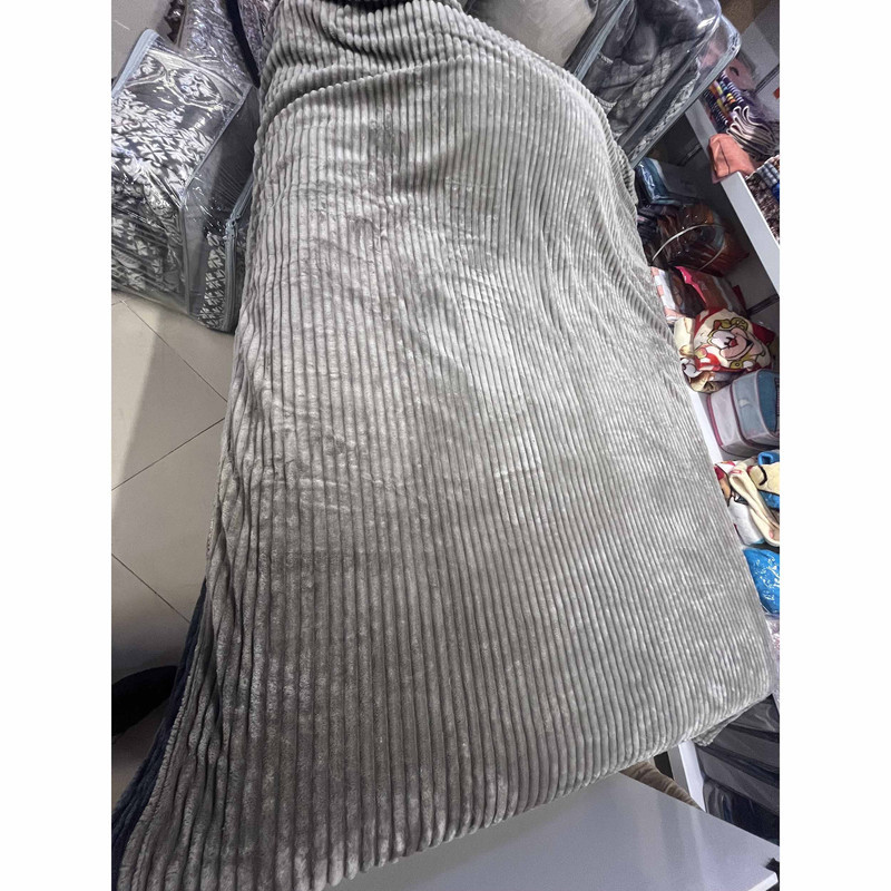 پتو مسافرتی مدل پلیسه کد p1 سایز 160x220 سانتی متر
