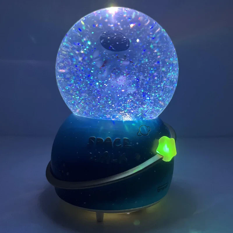 گوی موزیکال مدل آدم فضایی طرح SPACE WALK کد A401