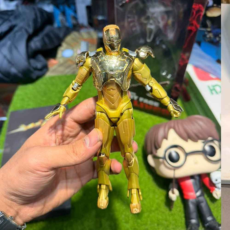 اکشن فیگور مدل آیرون من طرح Ironman 21  ارتفاع 18 سانتی‌متر