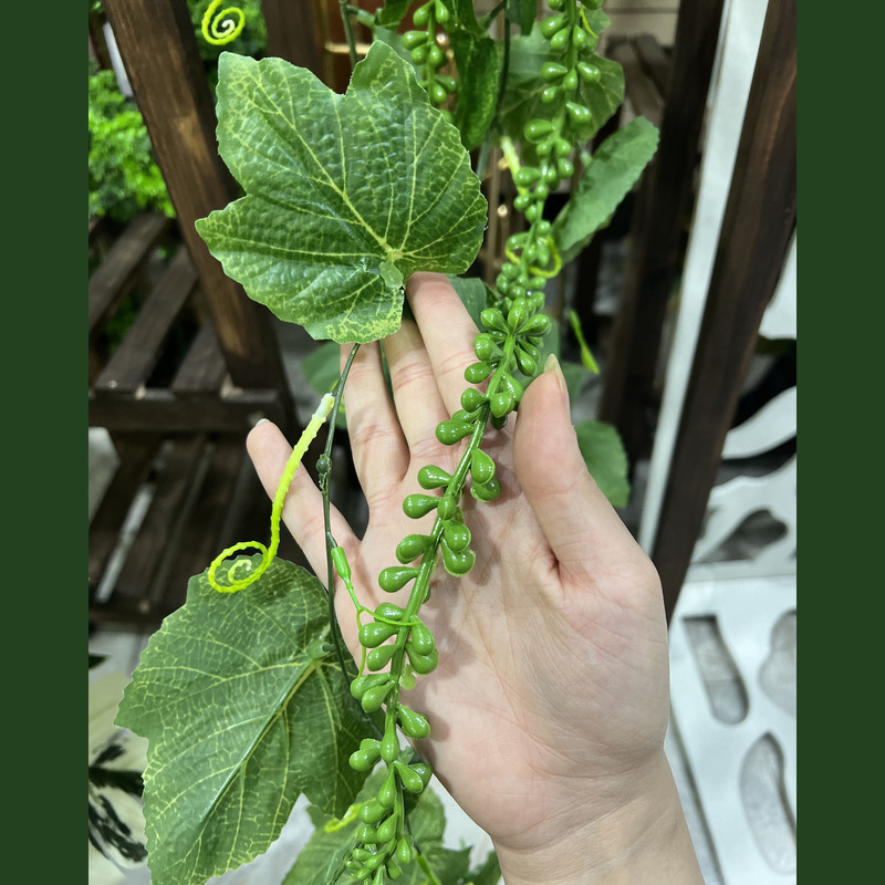 گل مصنوعی مدل آویز انگوری پیچک غوره دار