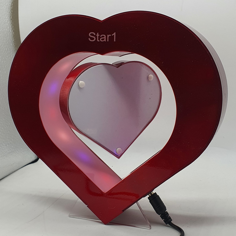 قاب عکس استاروان مدل lOVE