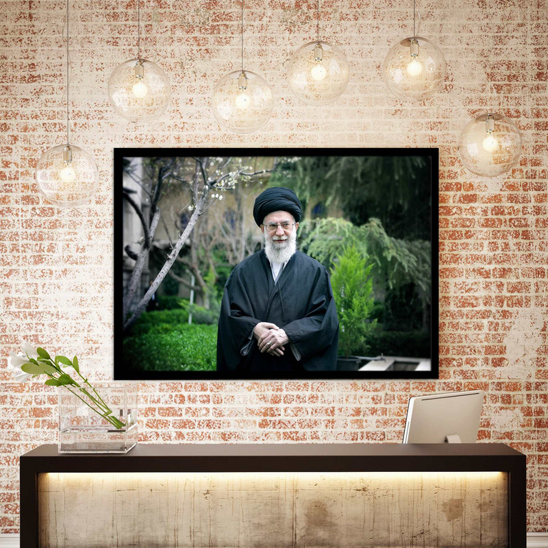 تابلو نوری بکلیت طرح حضرت آیت‌ الله‌العظمی سید علی حسینی خامنه‌ای مدل چراغ دار B-s2086