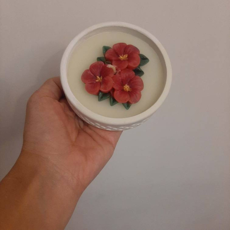 شمع دست ساز مدل ظرف سنگی شکوفه به