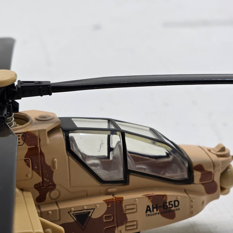 هلیکوپتر بازی ناب سل مدل آپاچی فلزی موزیکال عقب کش  HELICOPTER AH-65D
