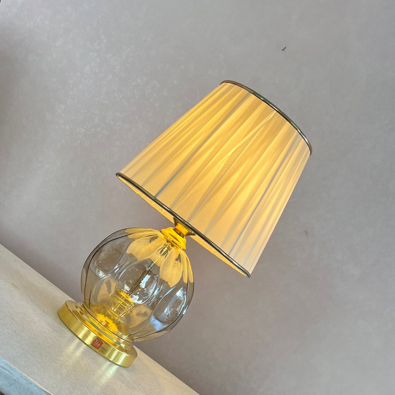 آباژور رومیزی نورهام مدل NHM -WORLD GLASS -28
