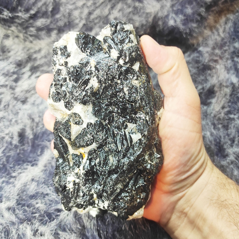 سنگ راف مدل تورمالین سیاه کد T70941