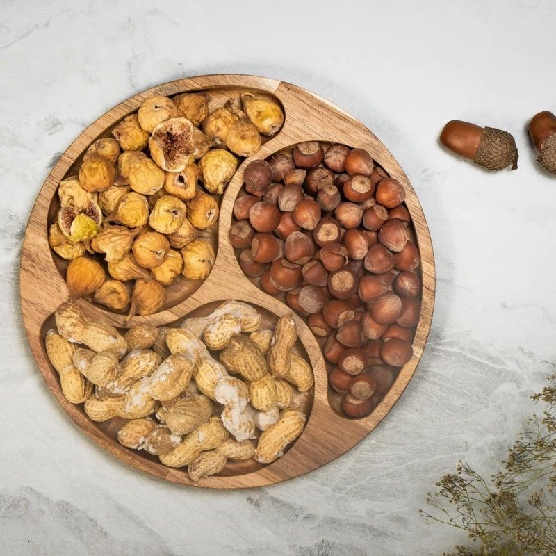اردوخوری چوبی گردو مدل OD07 با طراحی دایره‌ای، مناسب سرو تنقلات و پذیرایی، سبک و مقاوم، قابلیت شست‌وشو با دست