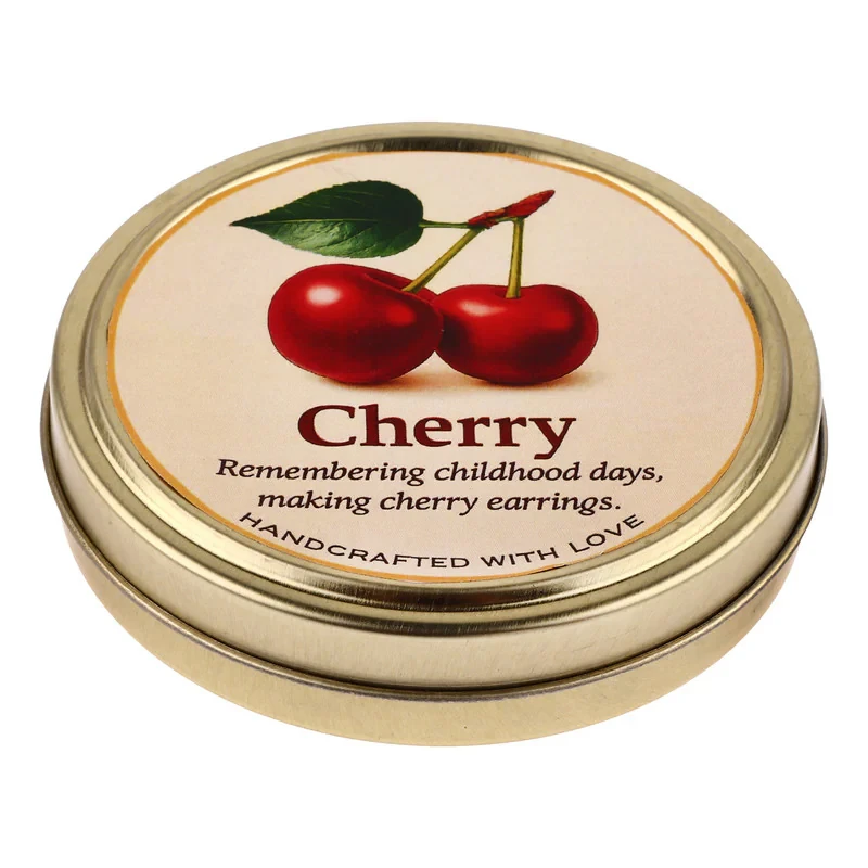 شمع کاسه ای معطر مدل Cherry با رایحه میوه‌های جنگلی زمان اتمام 5 ساعت