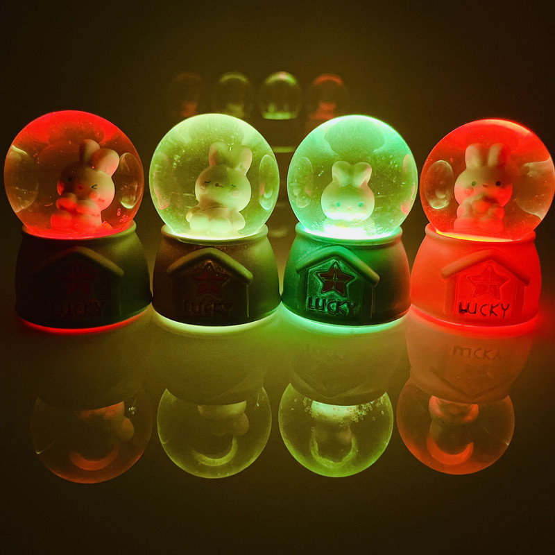 گوی چراغ‌دار مدل Lucky طرح بچه خرگوش خوش شانس کد ABCD1623.15