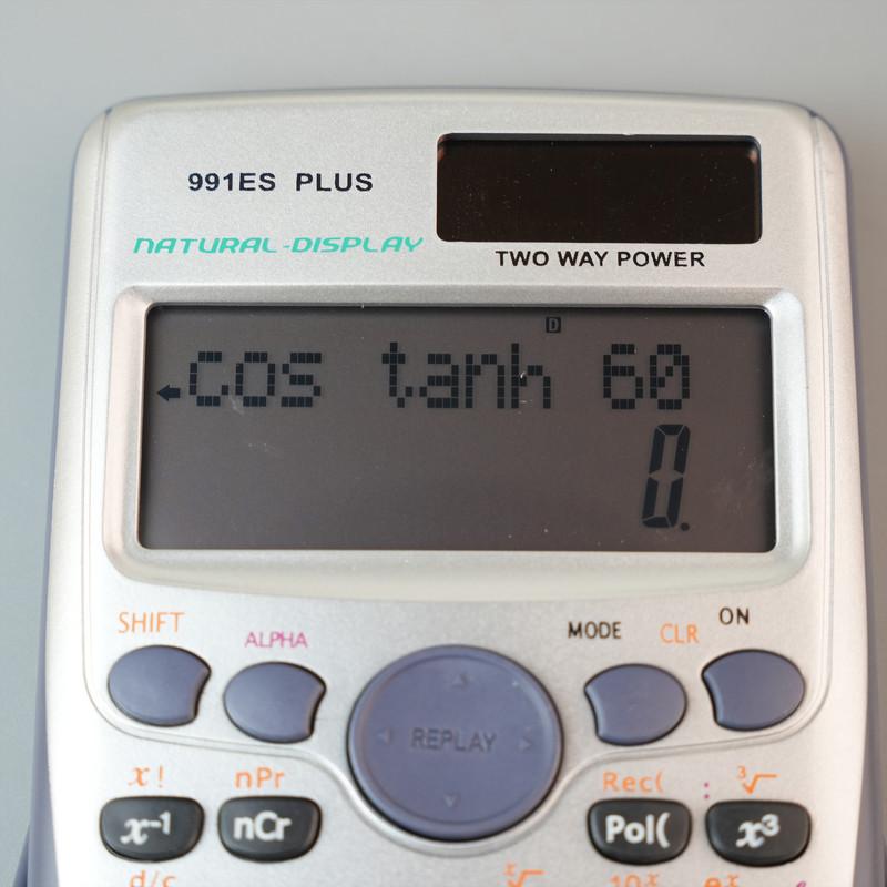 ماشین حساب مهندسی مدل خورشیدی کد 991ES-PLUS