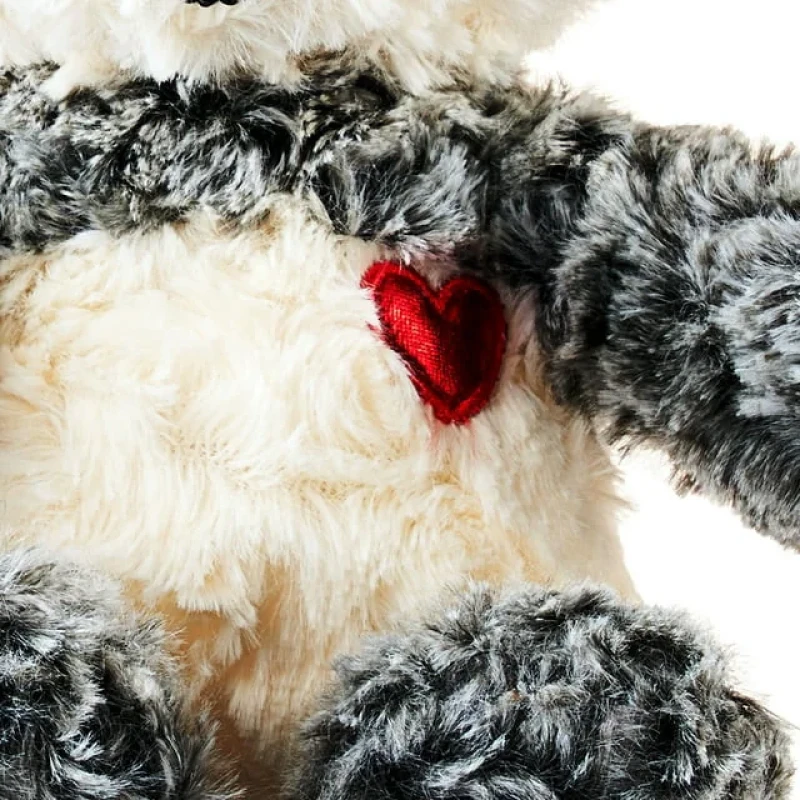 عروسک طرح پاندا مدل Love Heart Panda ارتفاع 20 سانتی‌متر