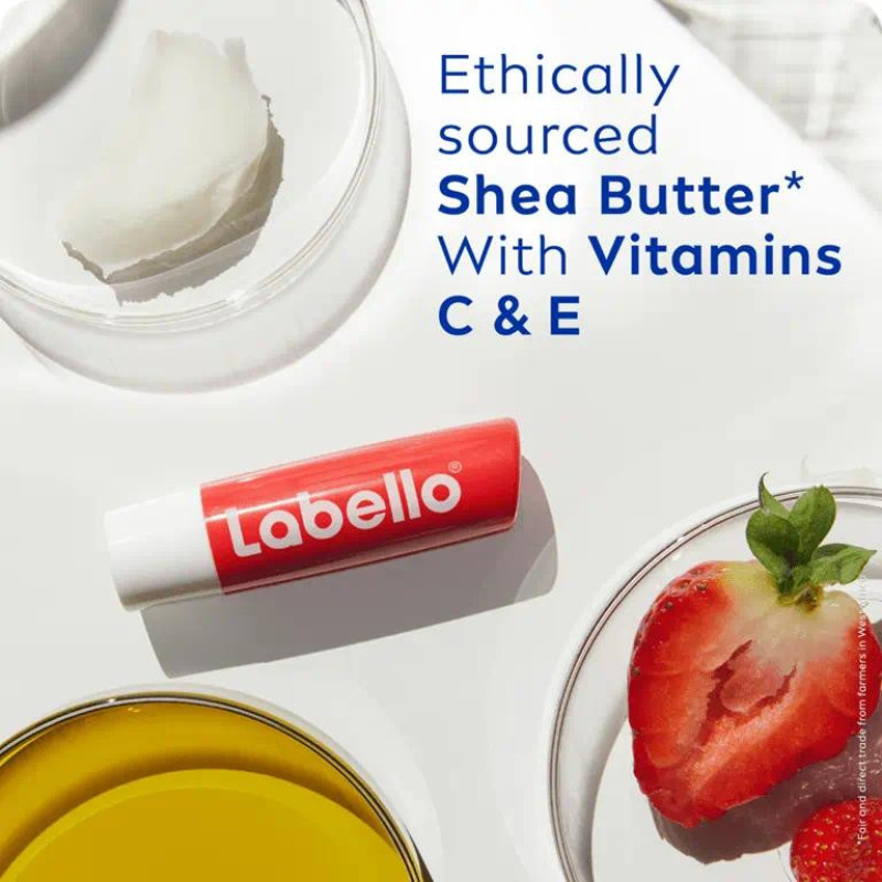 بالم لب لابلو مدل Strawberry Shine با رایحه توت‌فرنگی، پوشش درخشان، محافظ رطوبت، نرم‌کننده و فناوری Hydra IQ برای جلوگیری از خشکی و ترک لب