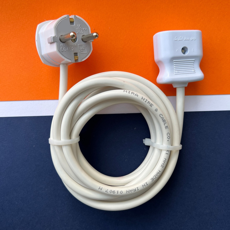 کابل سیار مدل قفل‌دار 15M