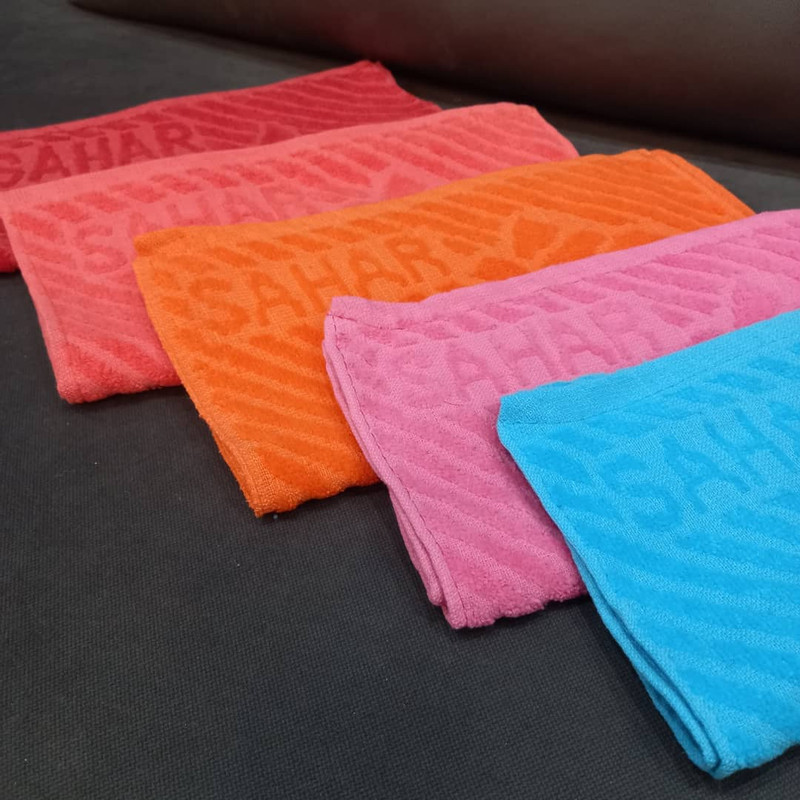 حوله دستی سحر مدل 232 سایز 60x30 سانتی متر