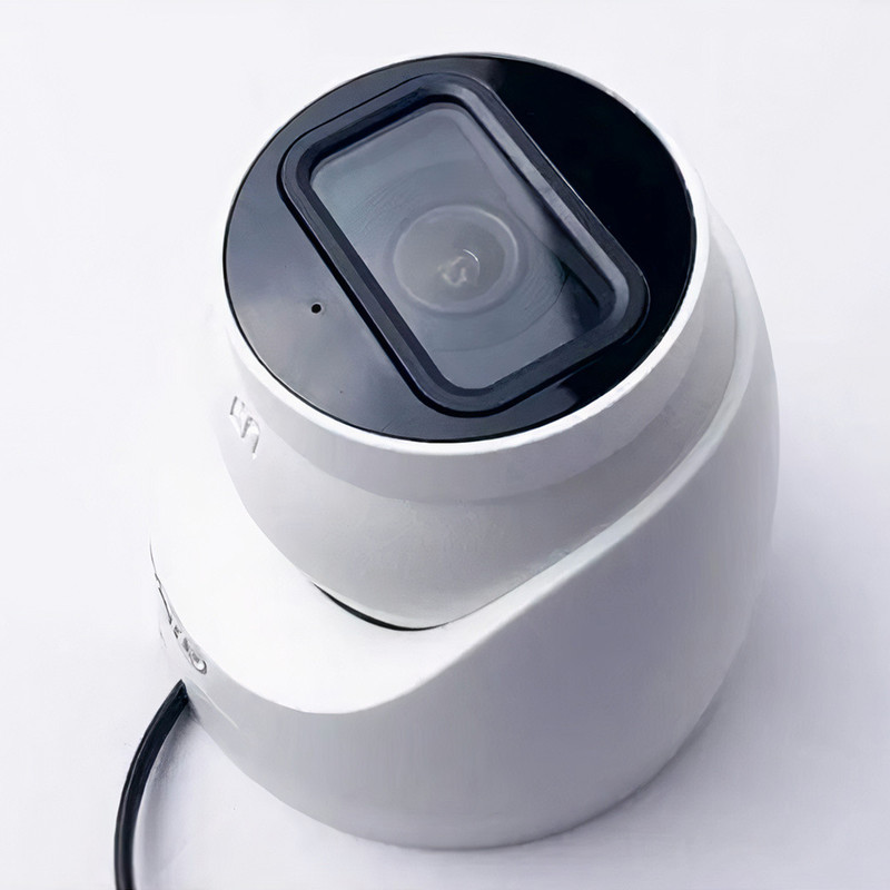 دوربین مداربسته دام داهوا مدل DH-HAC-HDW1500TRQP-A با رزولوشن 5 مگاپیکسل، دید در شب 25 متر، فناوری starlight، قابلیت BLC و DWDR، بدنه فلزی و اتصال باسیم BNC مناسب محیط بیرونی