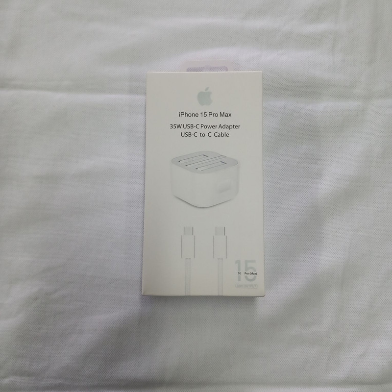 شارژر دیواری 35 وات مدل v35  IPhone 15 pro max  به همراه کابل USB-C