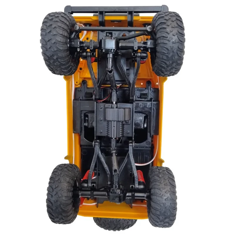 ماشین بازی کنترلی مدل لندرور طرح defender 90 2015