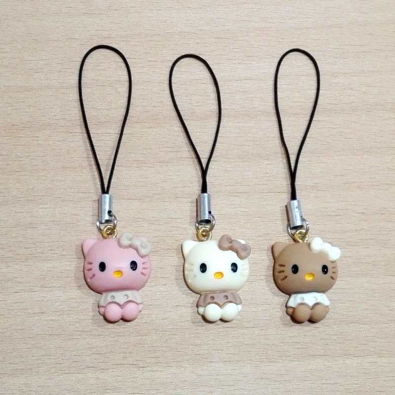 آویز موبایل مدل Hello kitty