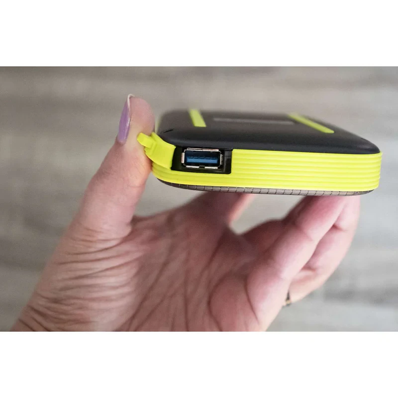 هارد اکسترنال سیلیکون پاور مدل Armor A60 ظرفیت یک ترابایت دارای رابط USB Type-A 3.2
