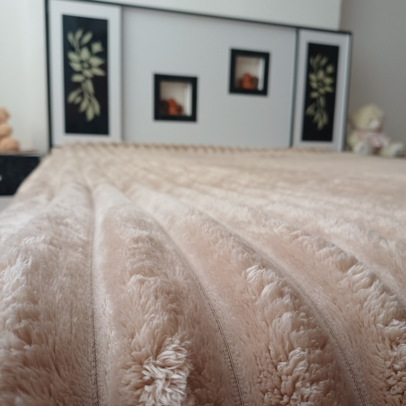 پتو 2 نفر مدل پلیسه ای سایز 250x250 سانتی‌متر
