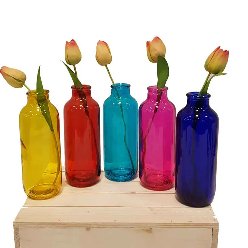 گلدان دکوری شیشه‌ای طرح کلاسیک ابعاد 7×7×19 سانتی‌متر و وزن 250 گرم، مناسب برای تراریوم و گیاهان طبیعی