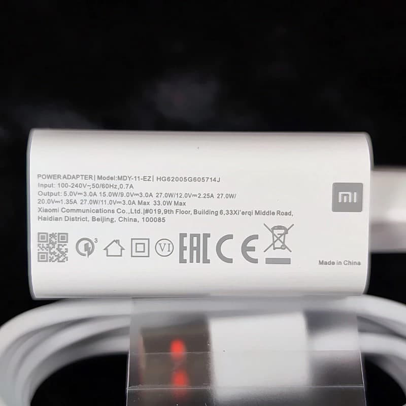 شارژر دیواری  کد 33 به همراه کابل تبدیل USB-C