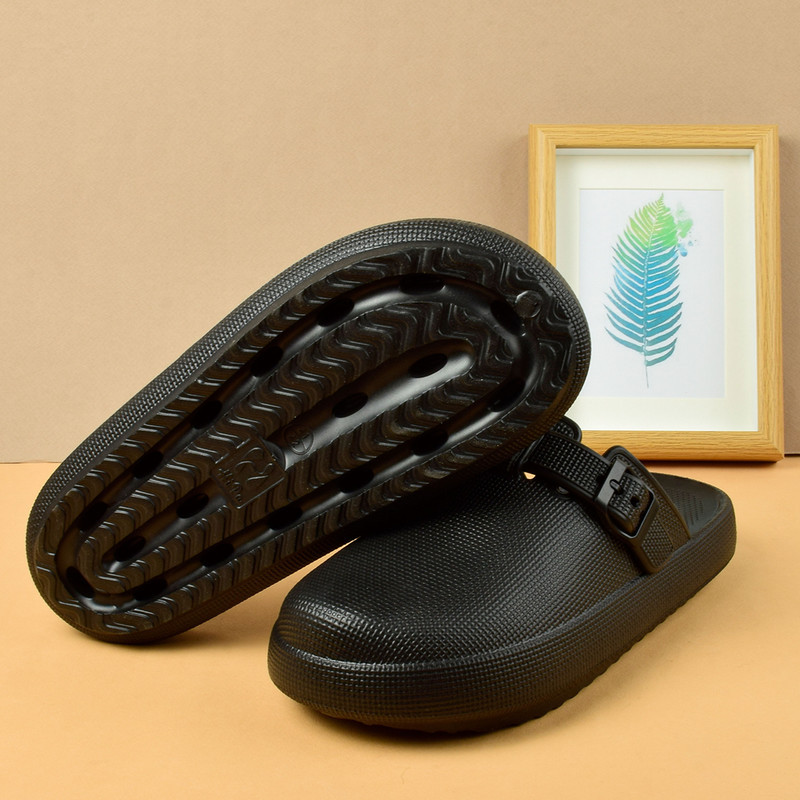 دمپایی حمام مدل جلو بسته UGG BK.1993