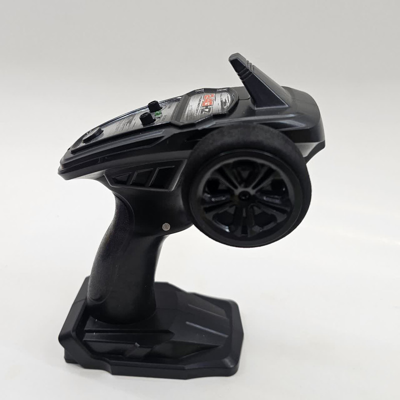 ماشین بازی کنترلی ناب سل مدل آفرود حرفه ای فنری شارژی چراغدار باتری لیتیوم کد  Professional control charging machine scale 1:16 technology 2.4g high speed