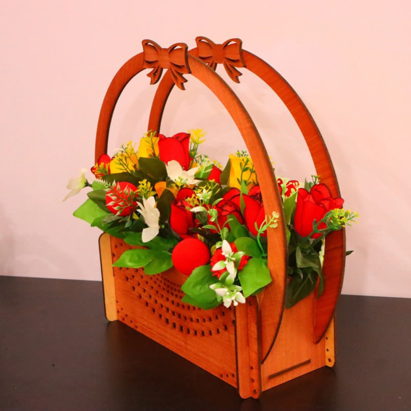 باکس گل مصنوعی مدل چوبی کد B80 از جنس ام‌دی‌اف، ابعاد 28×7×24 سانتی‌متر، وزن 300 گرم، ارسال به‌صورت قطعات باز و آماده نصب
