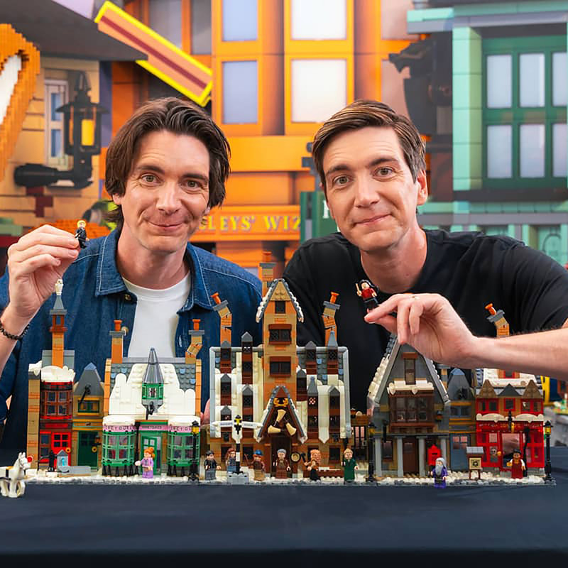 لگو 3228 تکه سری Harry Potter مدل Hogsmeade Village – Collectors' Edition کد 76457